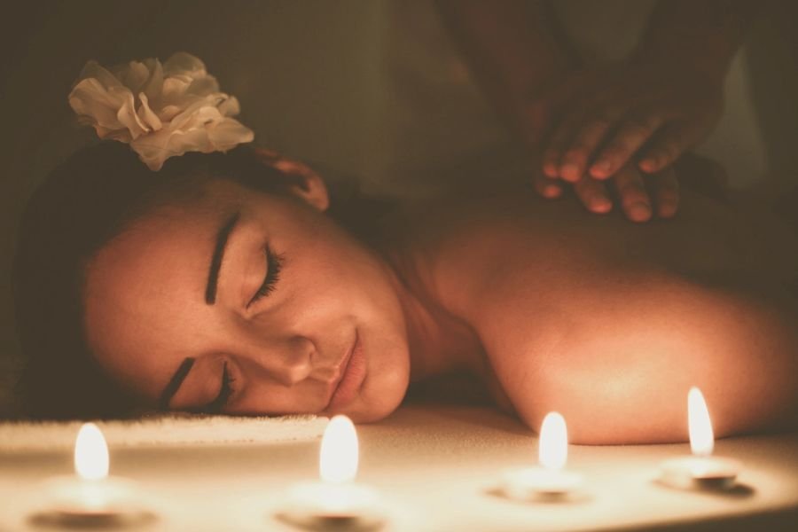 Aroma Massage